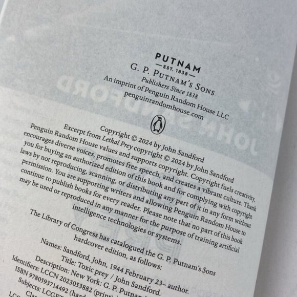 Toxic Prey Novel by John Sandford Paperback Book - Picture 9 of 9